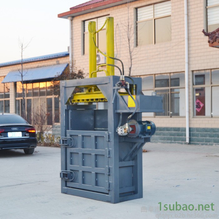 启航丝毛棉花纤维挤块机 饲草打捆压块机 易拉罐压缩成型机图7