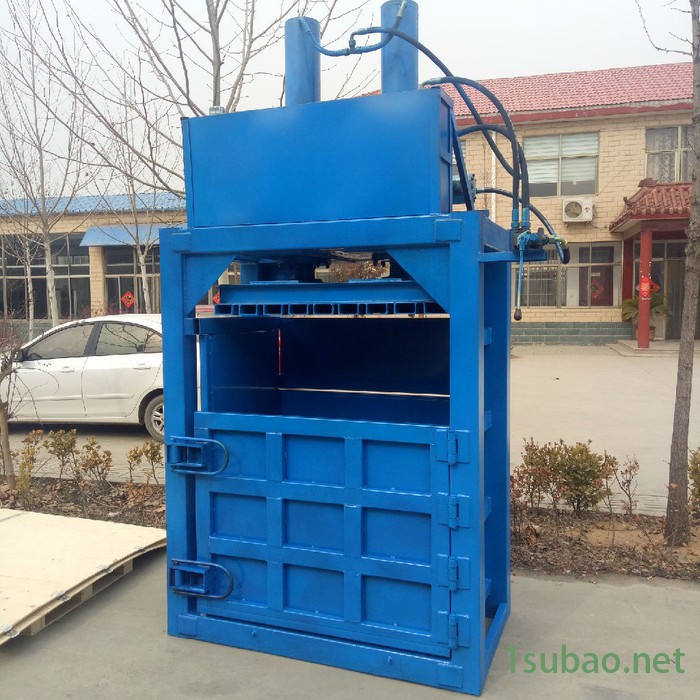 矿泉水瓶压包机  科博压缩成型塑料打包机 废纸杂物加工打块机图2