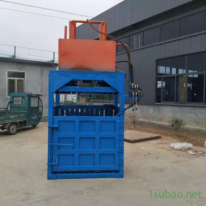 睿迪80吨立式液压打包机废纸废铁塑料压缩成型机图4