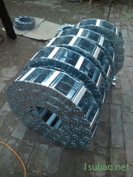 供应沧州博泰机床附件TL型框架式钢铝拖链图4