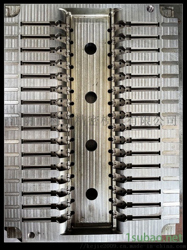 针筒模具,注射器模具,安全针模具图3