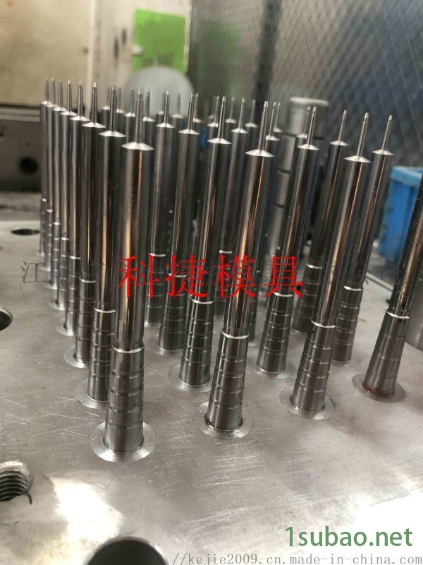 一次性注射器模具 注射针筒模具 喂食器针筒注塑模具图5