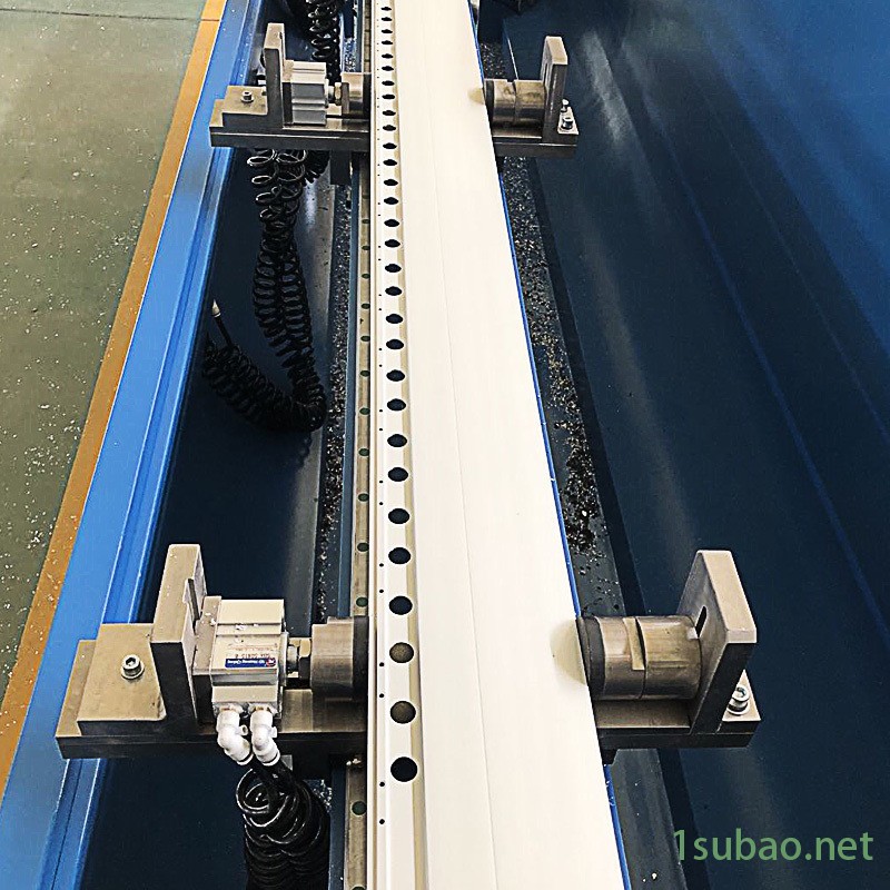 苏州铝型材数控钻铣床 铝门窗设备 轨道交通钻铣床图4