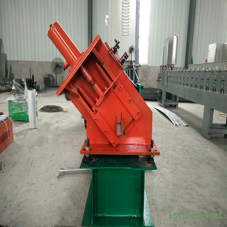 厂家定制宏霖机械  80超市货架托盘C型槽设备 C型槽设备 液压数控定尺切断图10