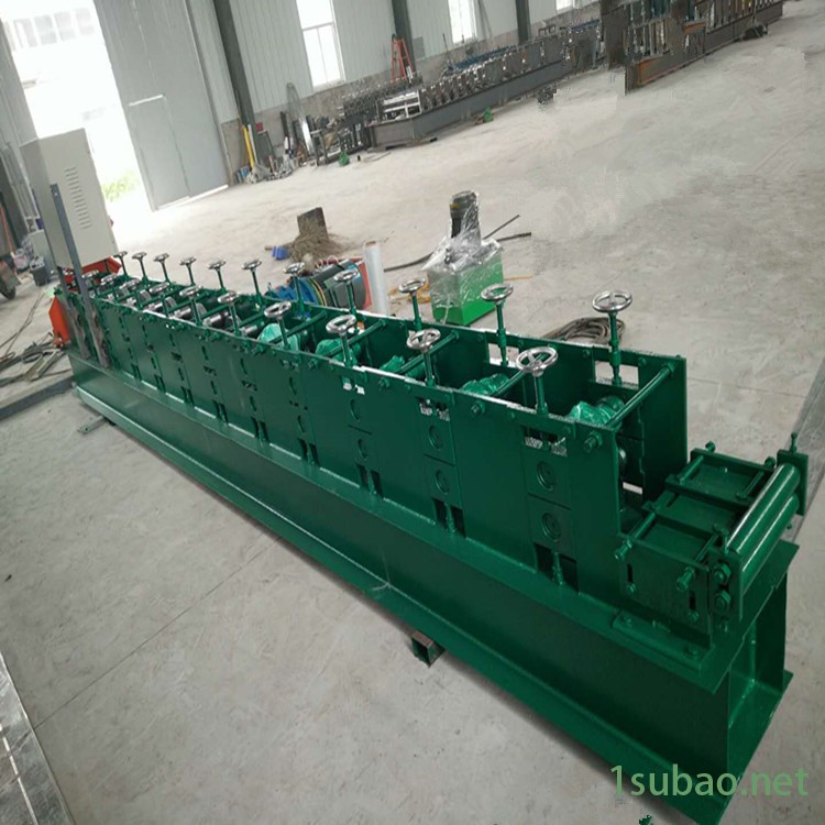 厂家定制宏霖机械  80超市货架托盘C型槽设备 C型槽设备 液压数控定尺切断图2