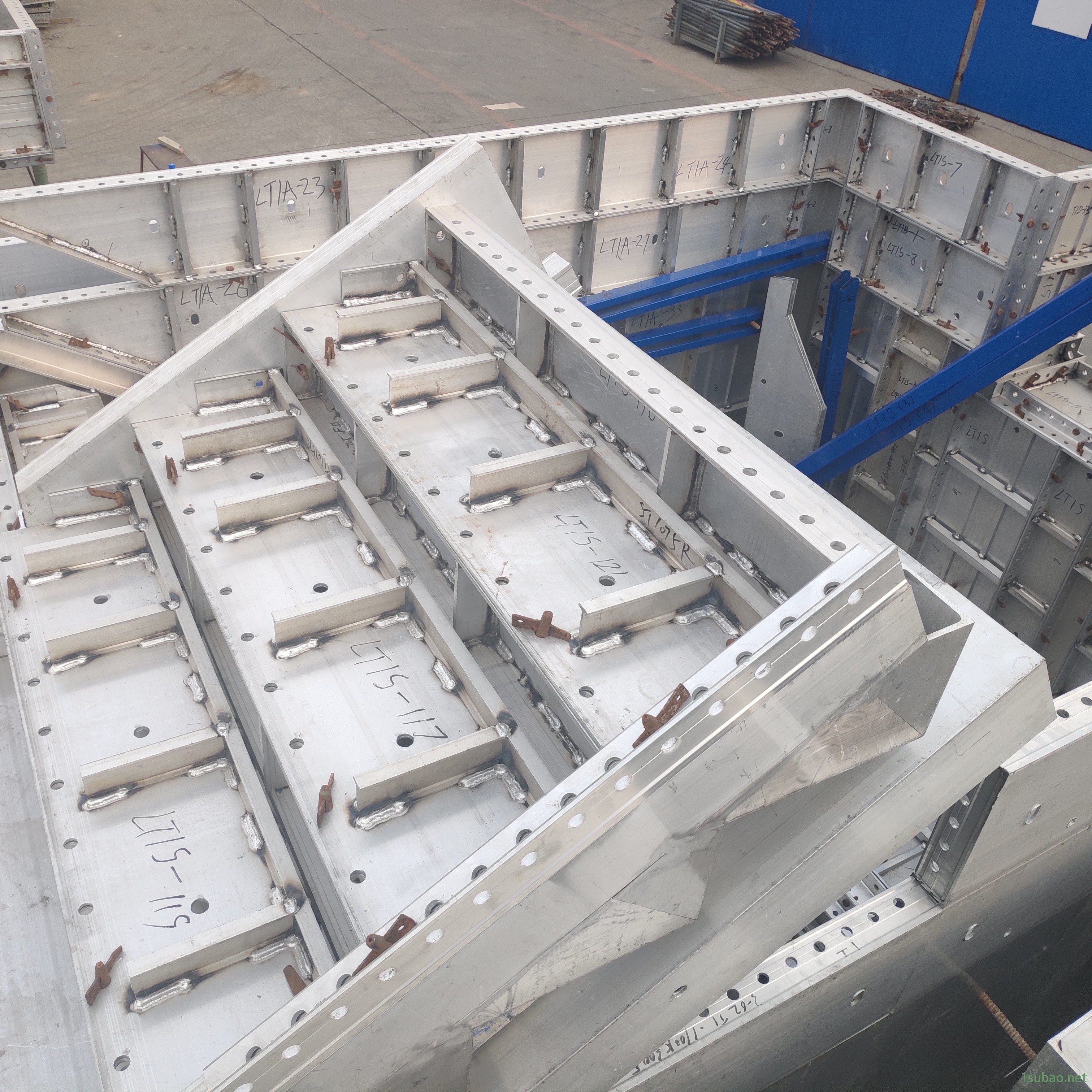 厂家生产销售铝合金模板，铝模，铝模板规格图2