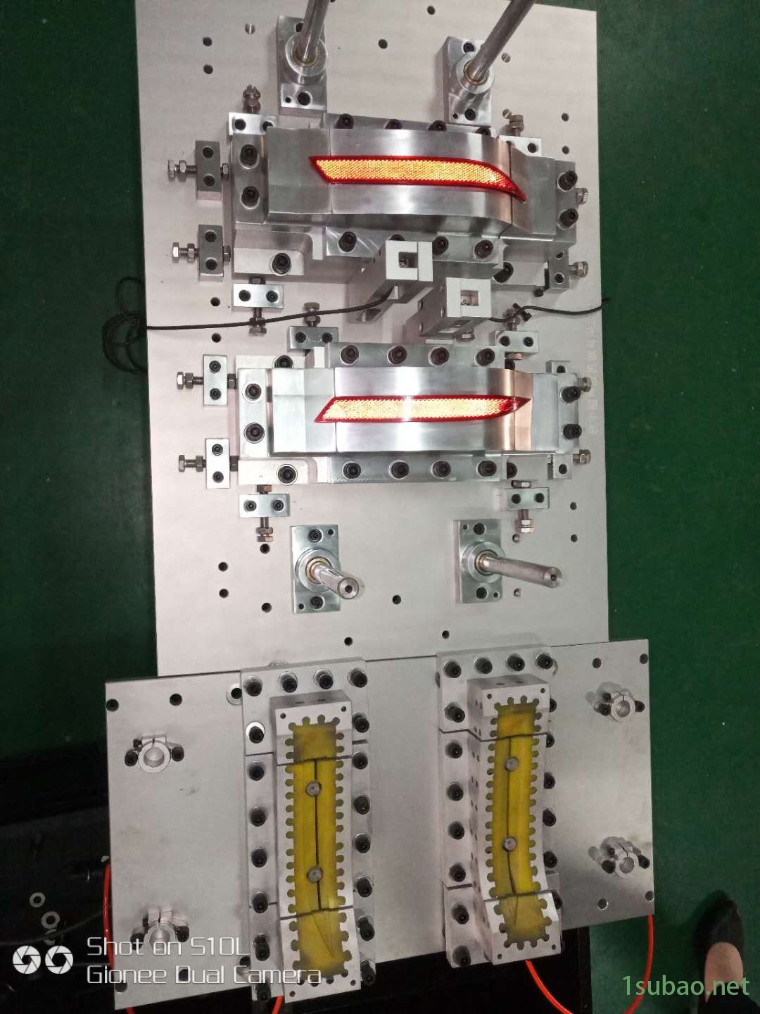 振动摩擦焊接机设备 摩擦机械维修 线性摩擦塑料焊接机 摩擦机模具 欣宇厂家热卖图2
