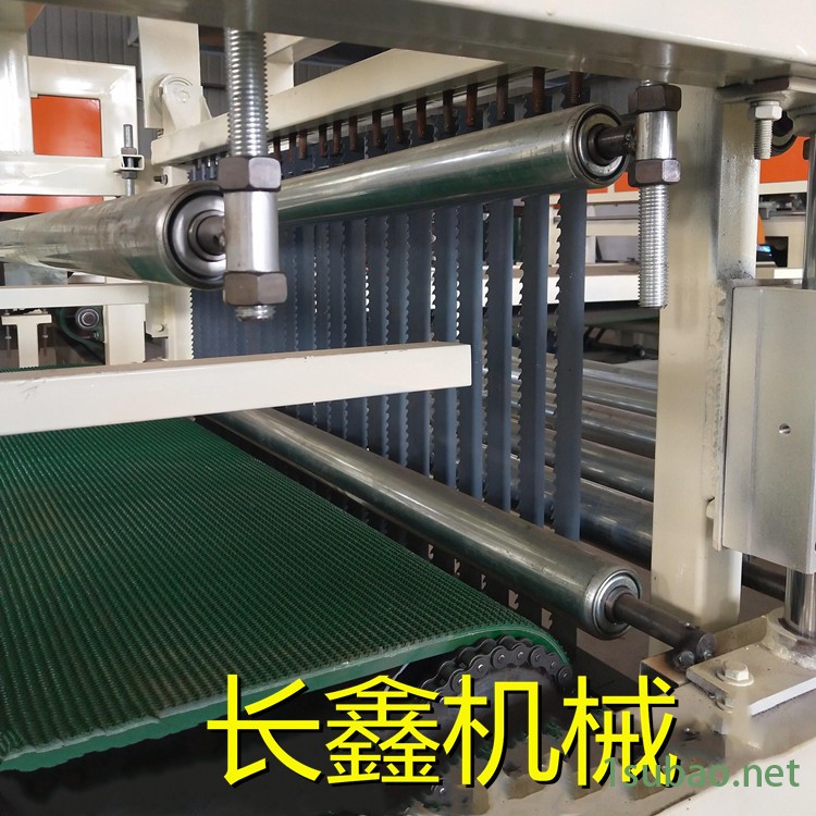 水泥发泡板设备优质供应商   长鑫 加工定制各种型号 水泥发泡保温板模具 热收缩包装机 现场指导生产图2