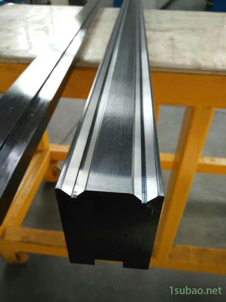 折弯机上下模具。数控折弯机模具。折弯机尖刀模具。圆弧模具。压死边模具。一次成型模具。不锈钢折弯机模具。无痕模具。厂家定做图2