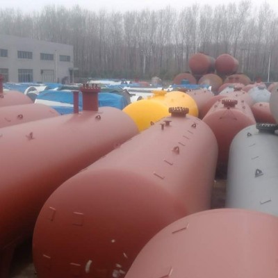 15立方氮气储罐,15立方氧气储罐,15立方氩气储罐,120立方乙烯储罐120立方乙烯储罐25立方氦气储罐