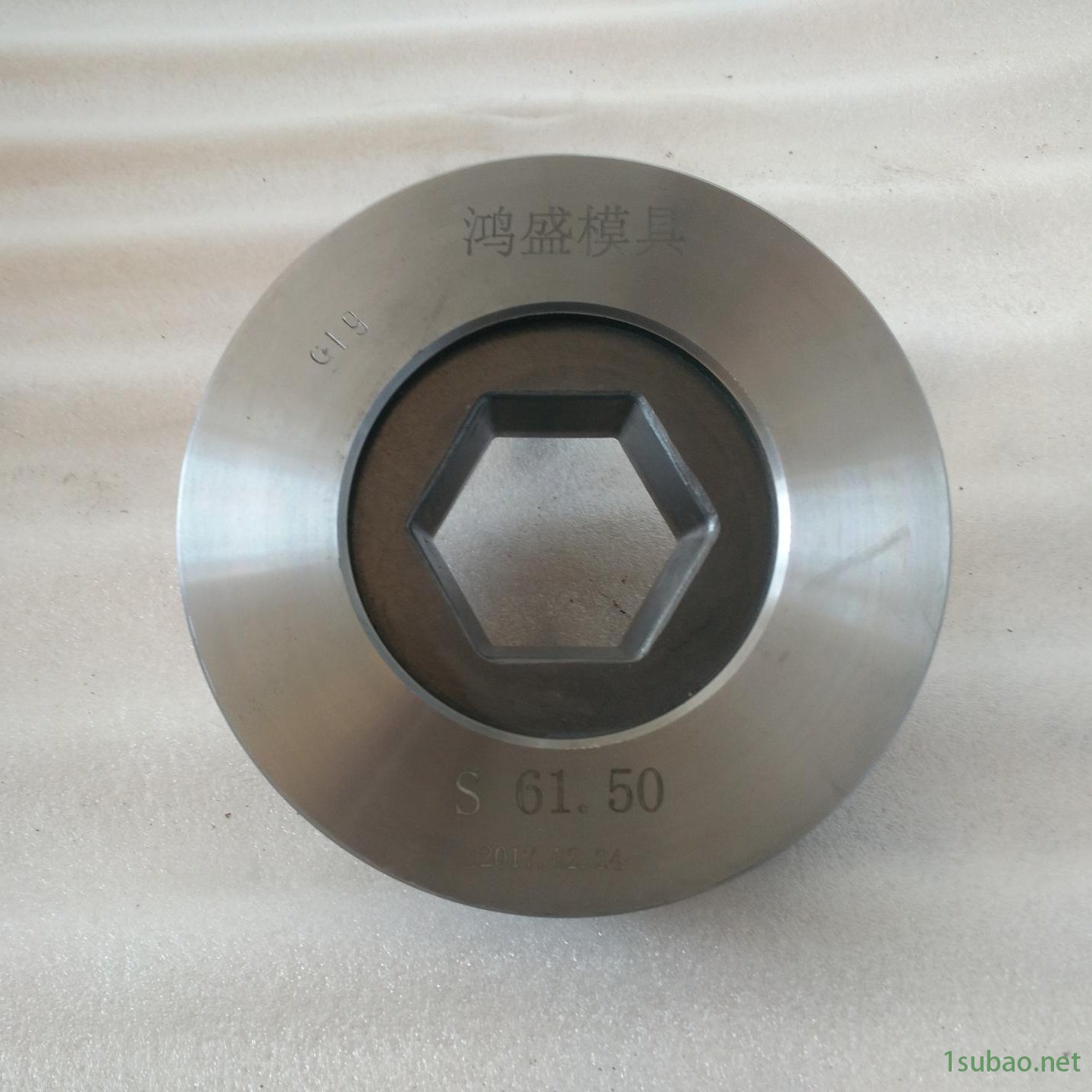 鸿盛模具加工定做钨钢模具，冷拔模具，拉伸模具，拉管模具等硬质合金模具