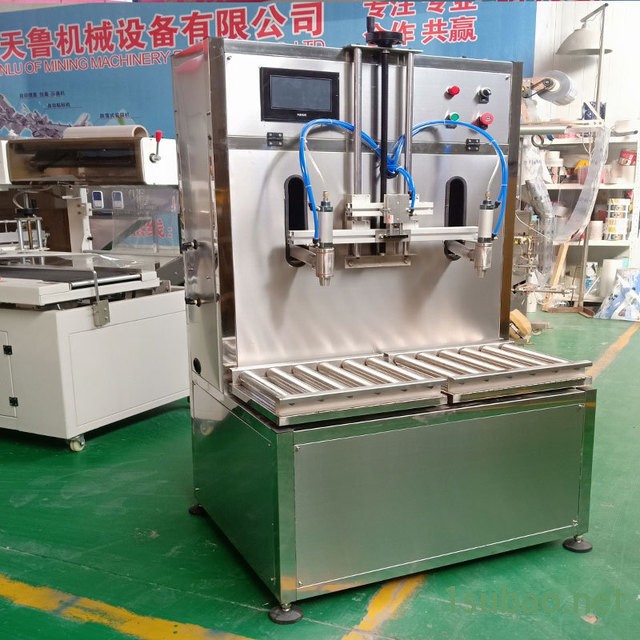 天鲁 CZG-2 润滑油灌装机 定量液体灌装机 酸梅汁灌装 机型小巧图3