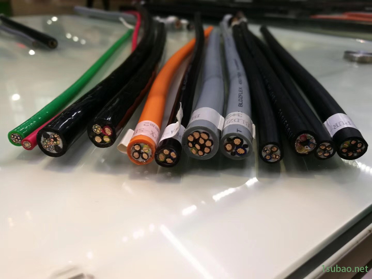 BLADAR贝力达电缆 机床电缆 雕刻机电缆 玻璃机械电缆 铣床车床电缆 机械手臂电缆图2