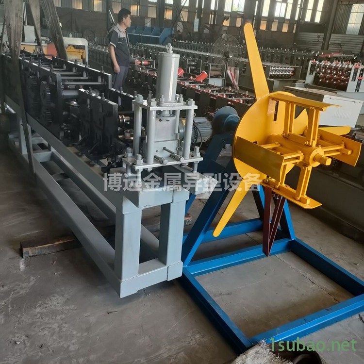 博远彩钢金属压型机 压铜板异型设备 铝合金全自动成型机图2