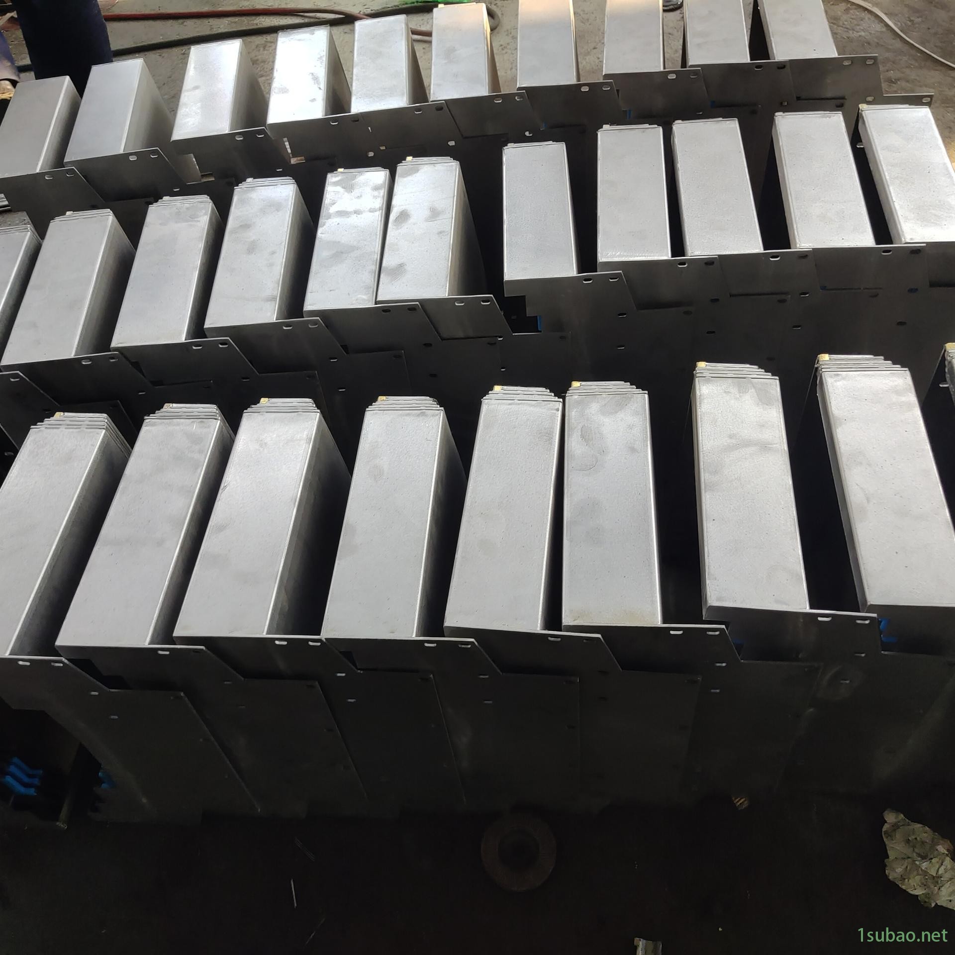 飞盛顺机械 型号可定制 不锈钢机床导轨防护罩 铣床钢板防护罩图2