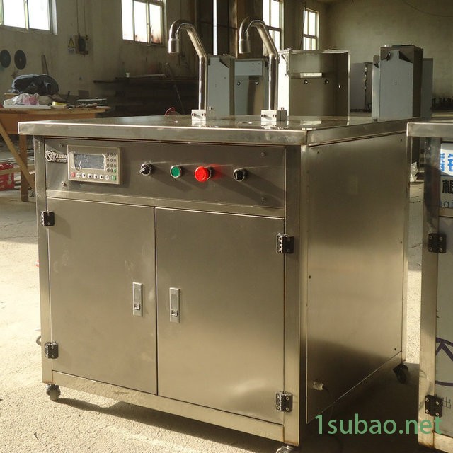 双头灌装机价格 天鲁 食用油灌装机 纯电动润滑油液体灌装机 廊坊河北图4