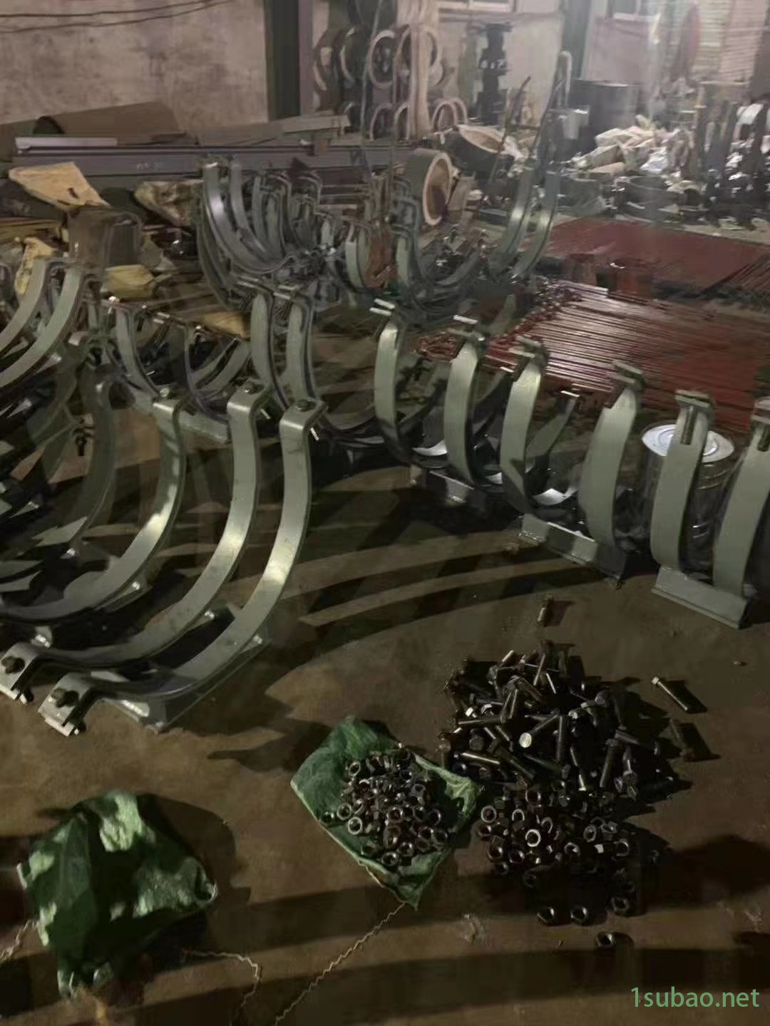 玖众供应 内蒙古赤峰 限位管托 管道滚动支架 管道根部连接件 垫圈 焊缝加强板 单槽钢吊杆座 双头螺杆图5