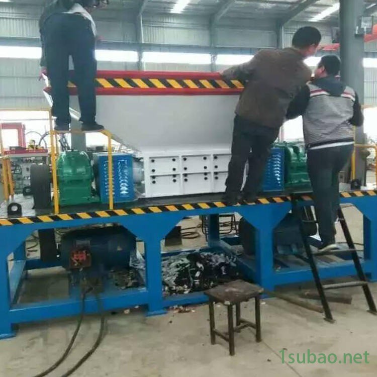各种物料撕碎设备  大型双轴塑料袋撕碎机价格  废旧火车轮胎撕碎机  金属垃圾多功能撕碎机图3
