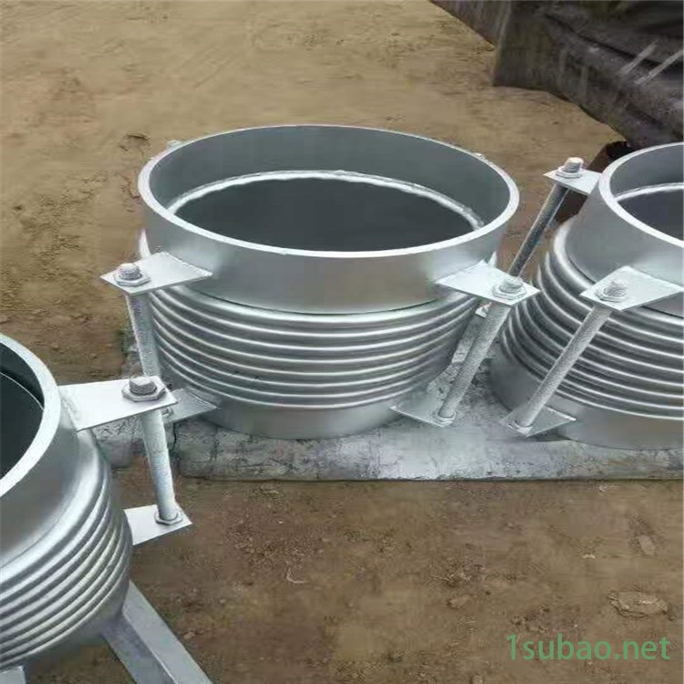 鑫中浩加工厂家 焊接三维膨胀节 万向铰链波纹补偿器 轴向复式波纹管伸缩器 耐腐蚀 金属管道伸缩器 厂家直销图2