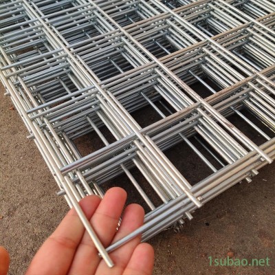 镀锌网片规格型号表 巨洋金属镀锌网片用于养殖底网兽畜围栏