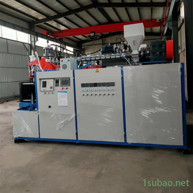 直供 80半自动塑料瓶吹瓶机设备 双向定位螺杆抱臂吹瓶机 聚诚大型吹瓶设备安装图2