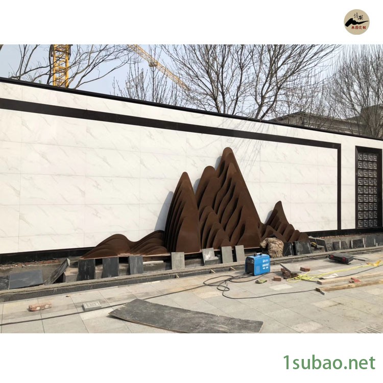 佰盛 大型不锈钢雕塑厂家 金属不锈钢假山 定做不锈钢鹿雕塑图2