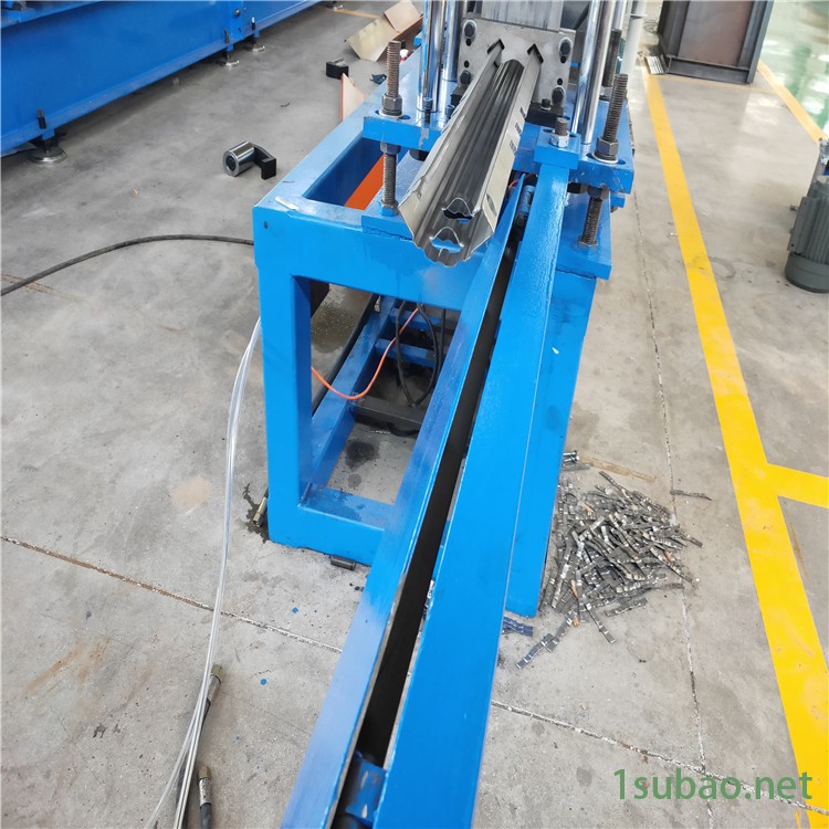 沧州宏霖机械供应金属冷弯成型设备C型拼装房梁设备80重型货架横梁设备图6