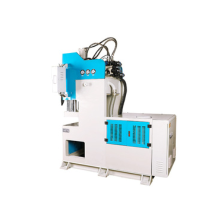 全新无柱立式注塑机 线材线束全自动生产注塑机 USB全自动注塑机图2