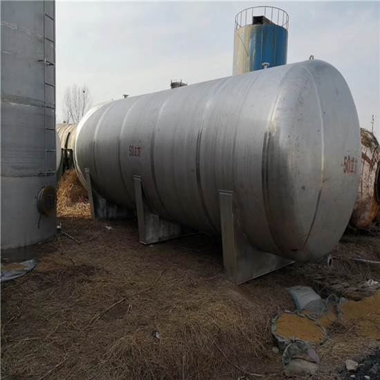 海南出售二手滚塑储罐（海南资讯）