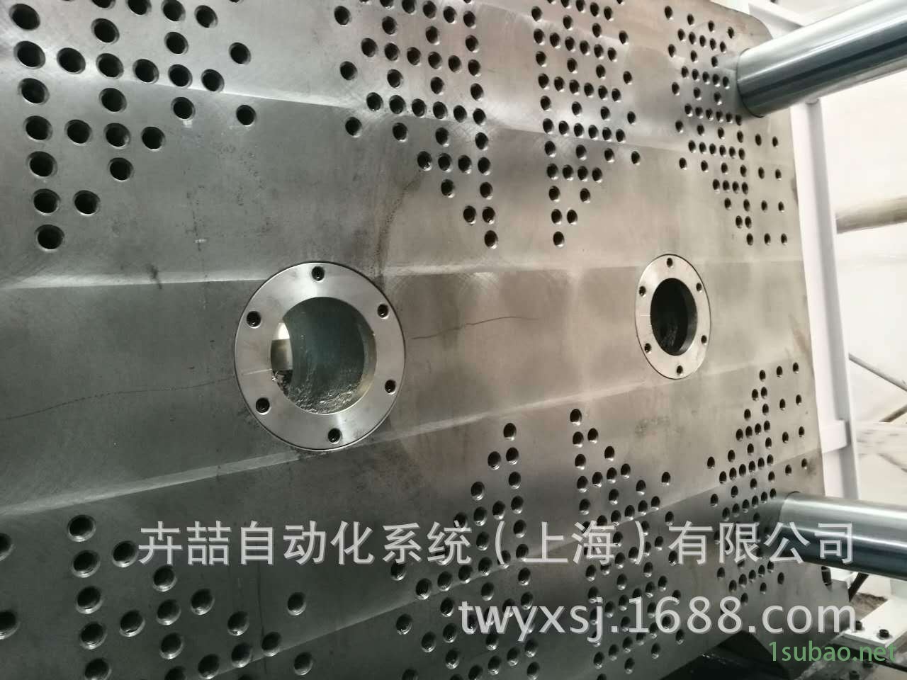 臺(tái)灣陽(yáng)鑫成型機(jī),客戶現(xiàn)場(chǎng)