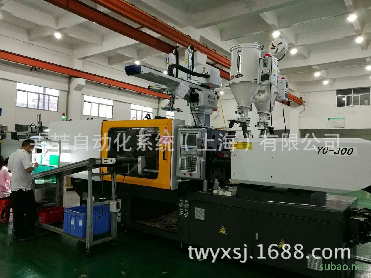 臺(tái)灣陽(yáng)鑫成型機(jī),客戶現(xiàn)場(chǎng)