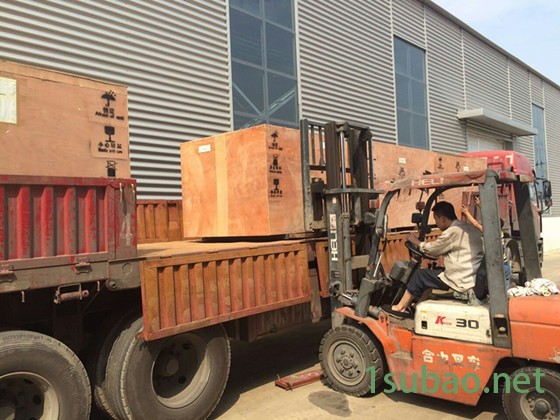 滚丝机装车图片1