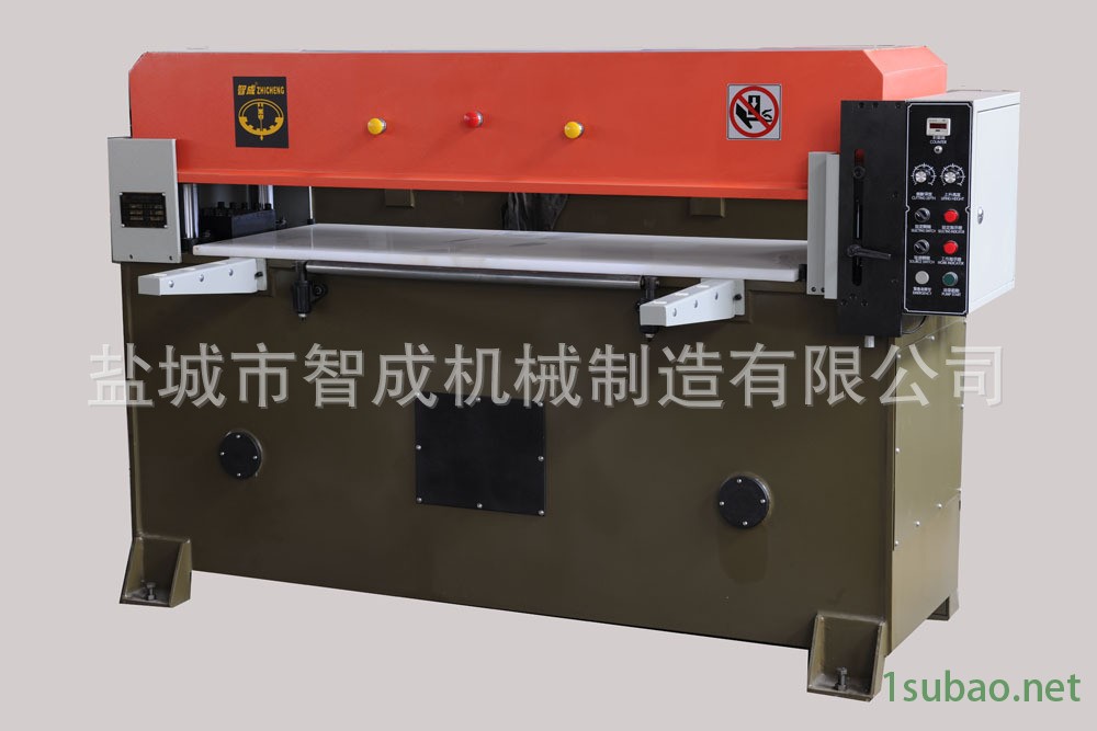 ZC-509系类四柱裁断机