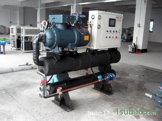 60HP水冷式螺桿冷水機