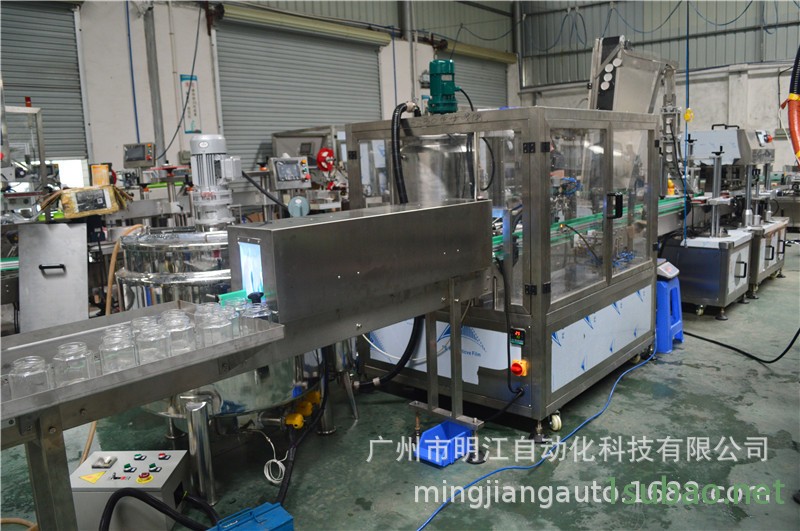 潤(rùn)滑油糖漿大桶裝果汁多頭全自動(dòng)液體稱重灌裝機(jī)旋蓋機(jī)貼標(biāo)機(jī)示例圖21