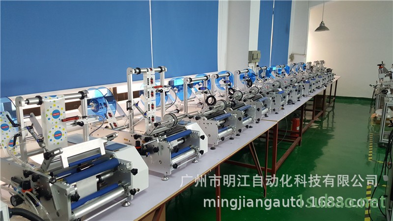 貼標(biāo)機(jī)械廠家供應(yīng)半自動雙面貼標(biāo)機(jī) 洗衣液潤滑油雙面貼標(biāo)機(jī)示例圖34