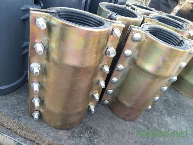 天骏 100钢板哈夫节 150钢板堵漏器 冲压管道哈夫节 型号联系客服 钢制哈佛节补漏器 碳钢补漏器 管道抱箍 快速接头图6