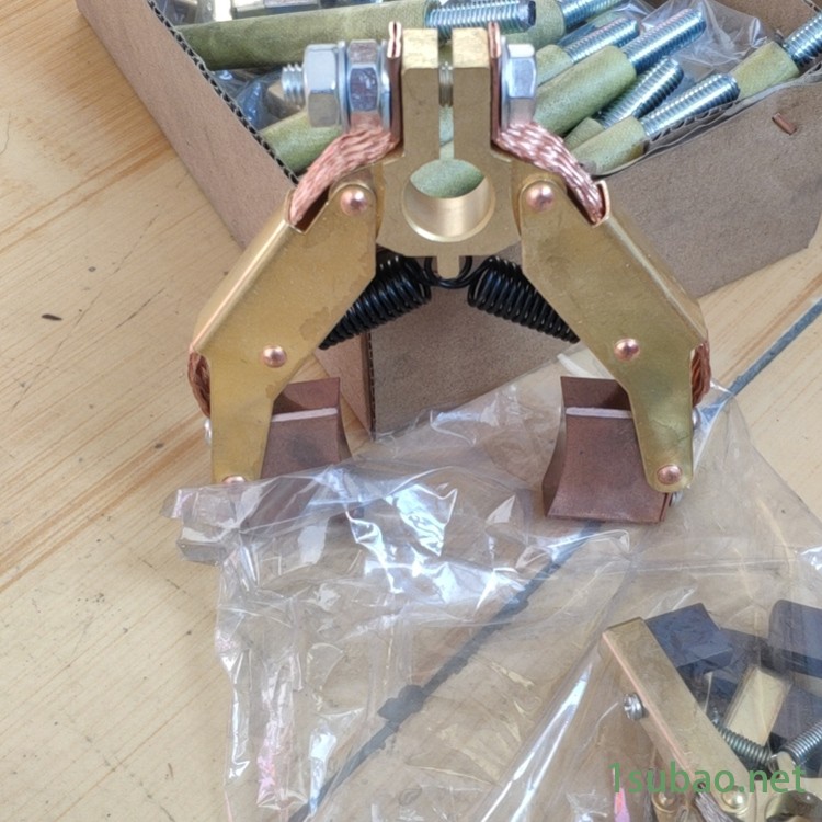 人字碳刷架 苏邦电气 批发定制 冲压铜板人字形刷架 发电机碳刷架 欢迎来电咨询图2