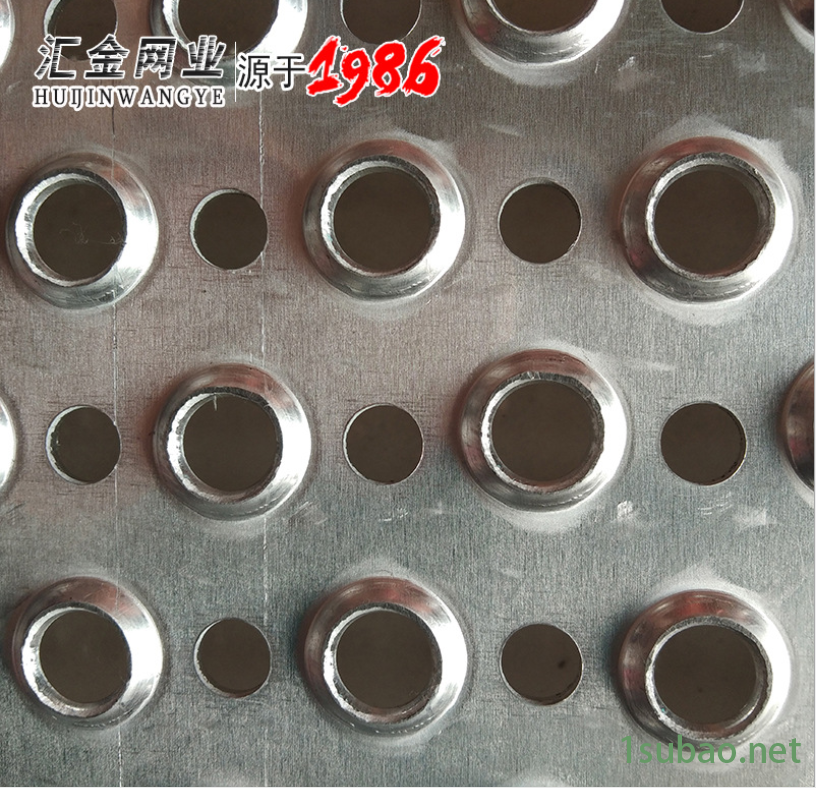 加工鳄鱼嘴防滑板  铝合金起鼓型304冲压圆孔防滑楼梯踏步板定制图2