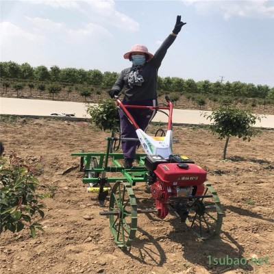 厂家批发覆膜一体机价格农用覆膜机起垄覆膜机四轮拖拉机悬挂红薯起垄机宏泰机械一件代发