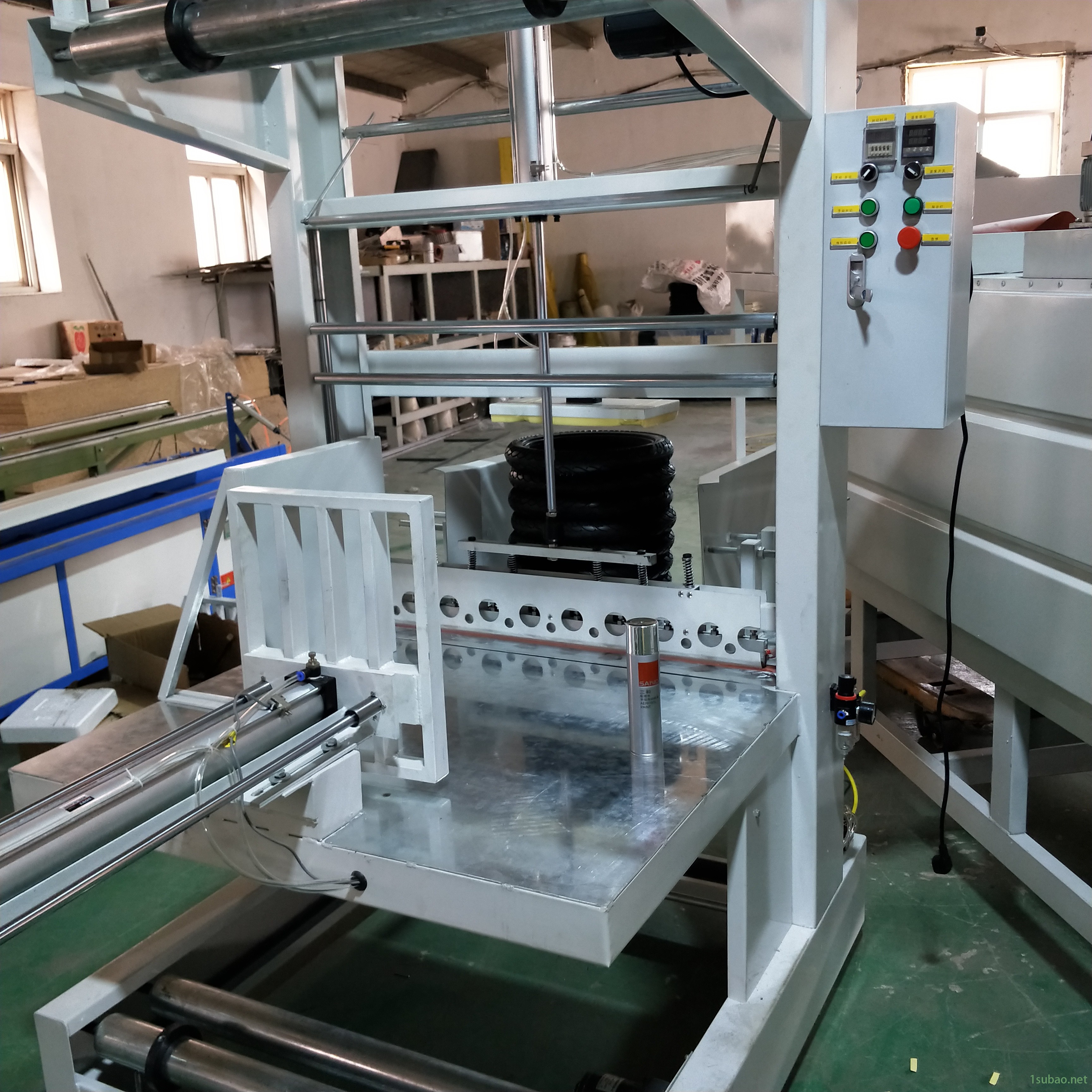 纸箱套膜机 纸箱热缩膜包装机 袖口式纸箱覆膜机 热塑膜机器图2