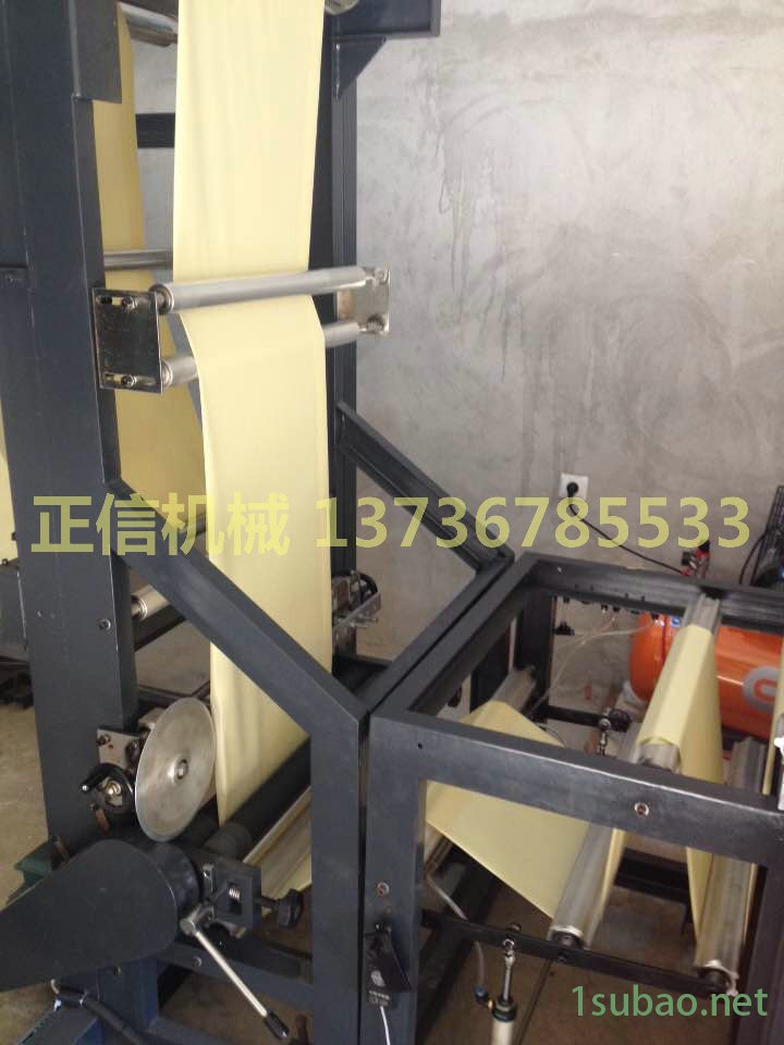 阿爾及爾無紡布制袋機車間實拍 (3)