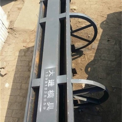 高速中央隔离带模具 隔离墩模具 【大进模具厂】欢迎您