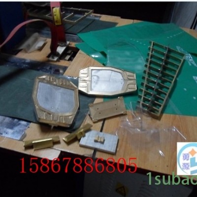 电动车坐垫压花机价格（漯河咨询）