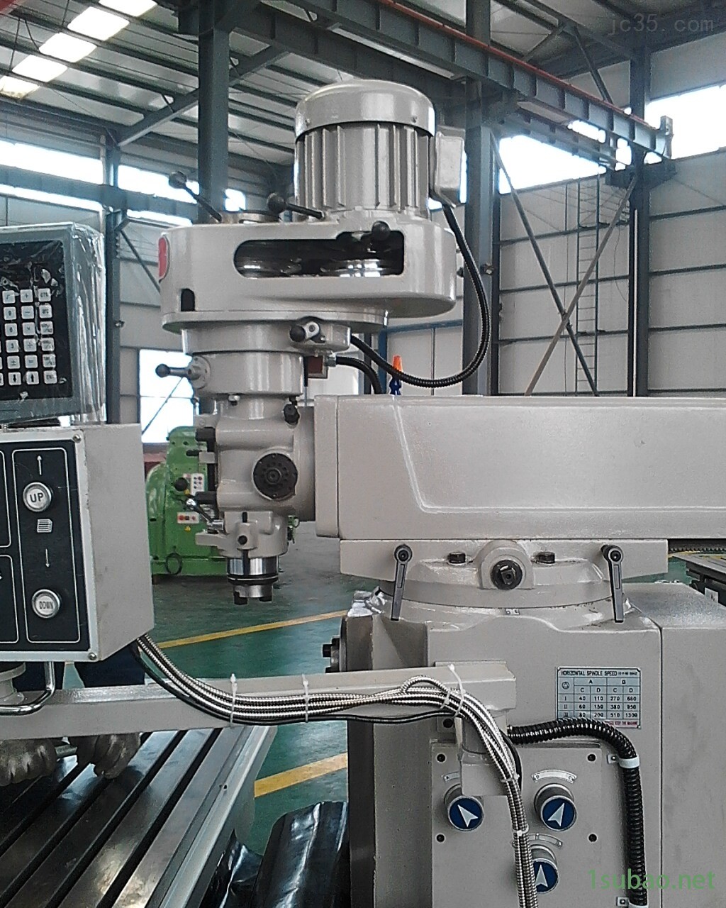 供应高精密多功能立式X6332炮塔钻铣床图3