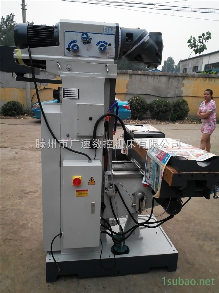 zx6232c*回转头铣床图3