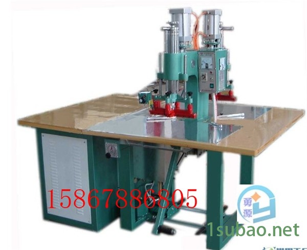 pvc塑料橱柜板压花机（海东咨询）