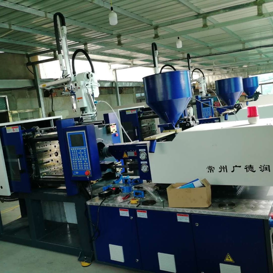 140T 注塑机手机壳成型机湿巾盒成型机牙签盒生产注塑机器图2