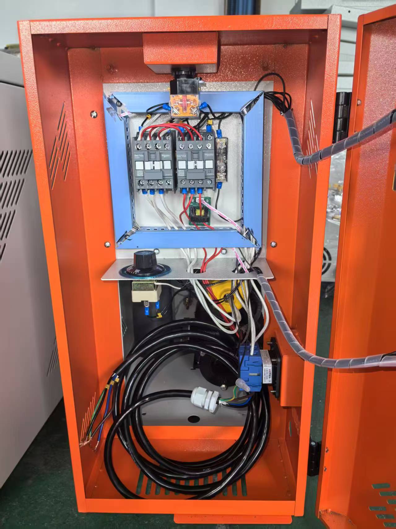 厂家直供6KW油式模具控温机工业油循环注塑恒温机图3