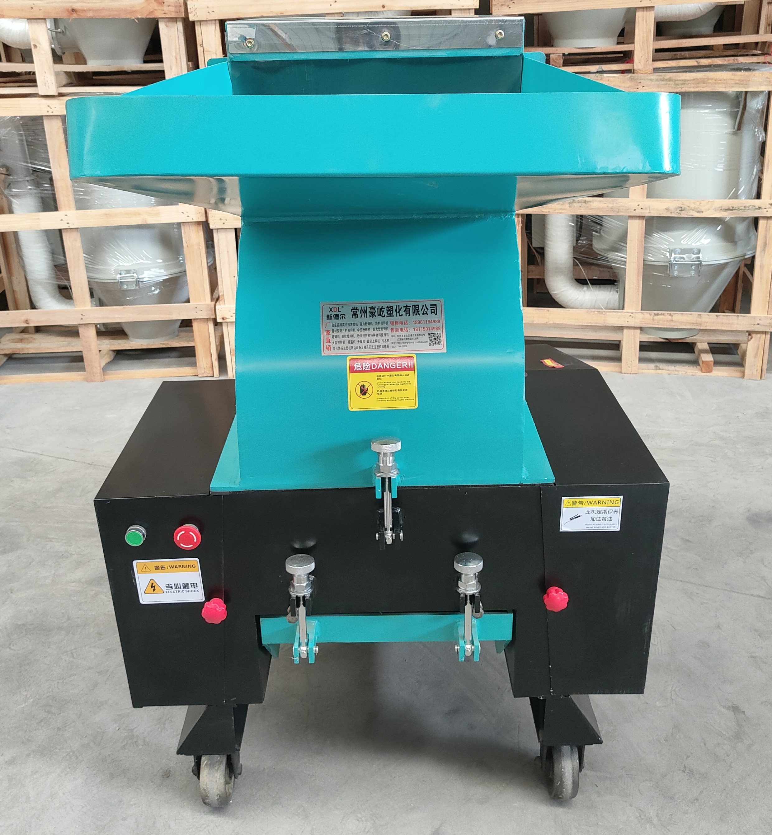 厂家供应 400塑料粉碎机水口料破碎机图2